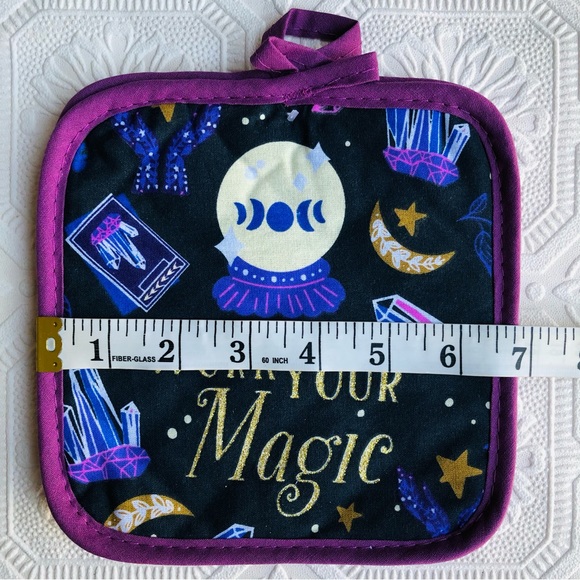 Work Your Magic Halloween Decor 3 pc - Picture 7 of 15